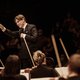 Fins ‘dirigeerwonder’ Klaus Mäkelä (26) nieuwe chef-dirigent van het Concertgebouworkest