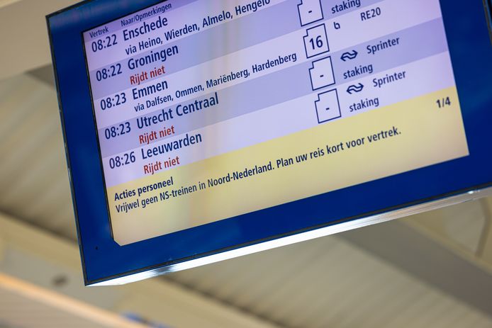 Veel treinen van en naar Zwolle vallen uit vandaag. Alleen de treinen van Blauwnet, onder meer richting Emmen, rijden volgens de reguliere dienstregeling.