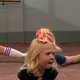 James Corden en Jenna Dewan Tatum krijgen dansles van een peuter (filmpje)