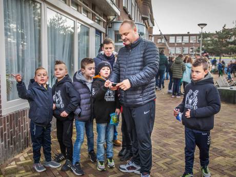 In het anders zo onstuimige Duindorp is het nu alleen gezellig