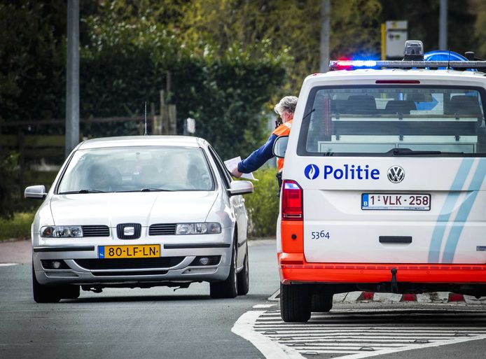 Met Hoeveel Personen Mag Je In Een Auto En Nog 11 Vragen Over Autorijden In  Coronatijden | Auto | Ad.Nl