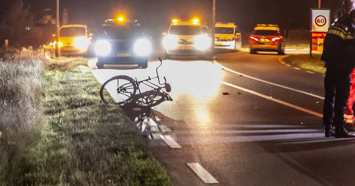 Fietser zwaargewond bij ongeluk op ‘verboden’ weg in Ermelo.