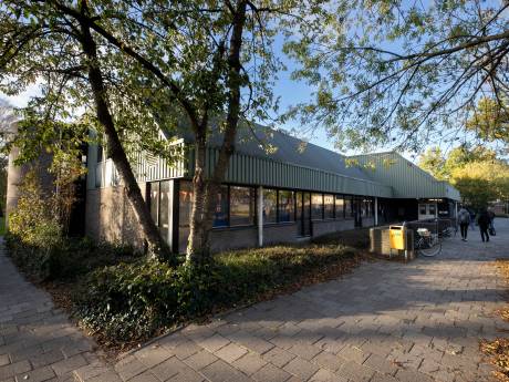 Noodreparatie dak sporthal de Hongerman Nuenen kostte 121.000 euro, nu is de vraag wat renovatie en nieuwbouw gaan kosten