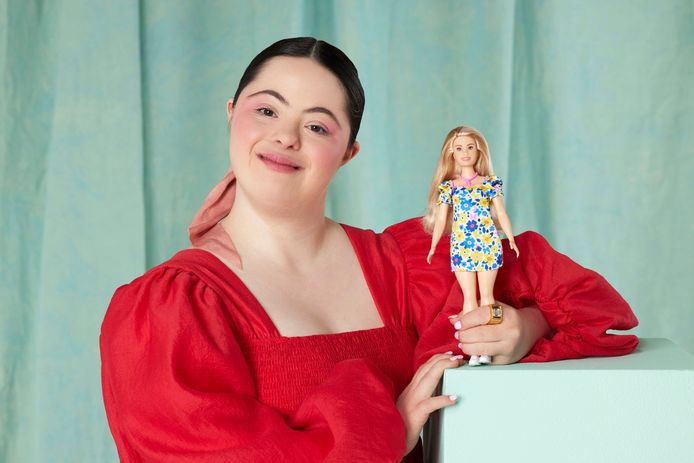 Suradam moed Nietje Barbie lanceert bijzondere pop die veel 'vergeten' kindjes gelukkig zal  maken. “Zo'n belangrijk moment” | Instagram VTM NIEUWS | hln.be