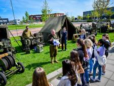 Leerlingen Dalton Lyceum Barendrecht krijgen bijzondere les over Tweede Wereldoorlog 