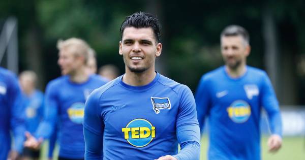 Karim Rekik Voor Vijf Jaar Naar Sevilla Omar Rekik Onderweg Naar Arsenal Transfer Talk Ad Nl