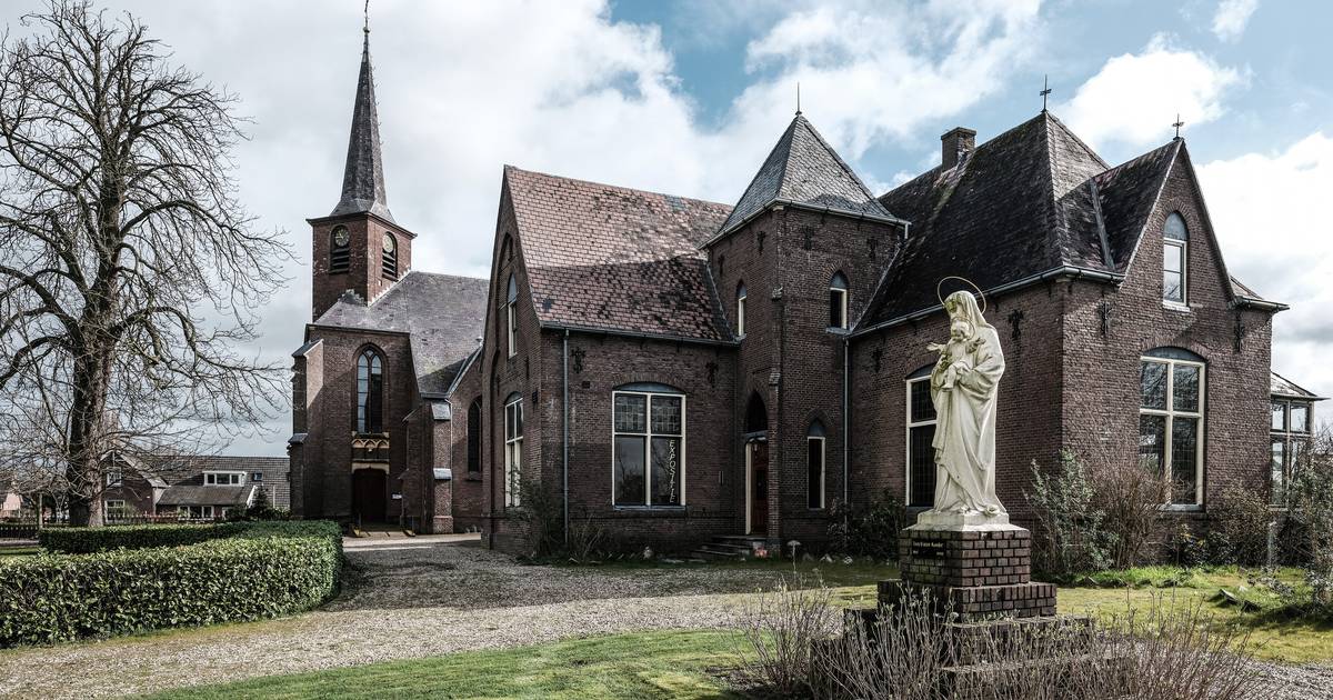 Kerk kopen? Die van Olburgen staat voor 695.000 euro op Funda: ‘Verbaasd over de belangstelling’ | B