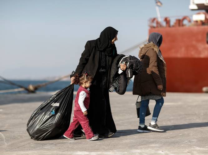 Griekenland verstrengt asielprocedure: “onmogelijk om tienduizenden mensen op te vangen”