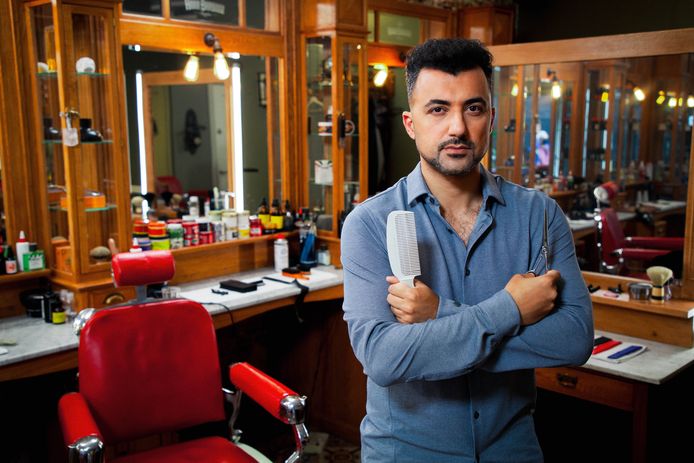 De Geknipte Gast met Özcan Akyol, ook wel bekend als Eus.