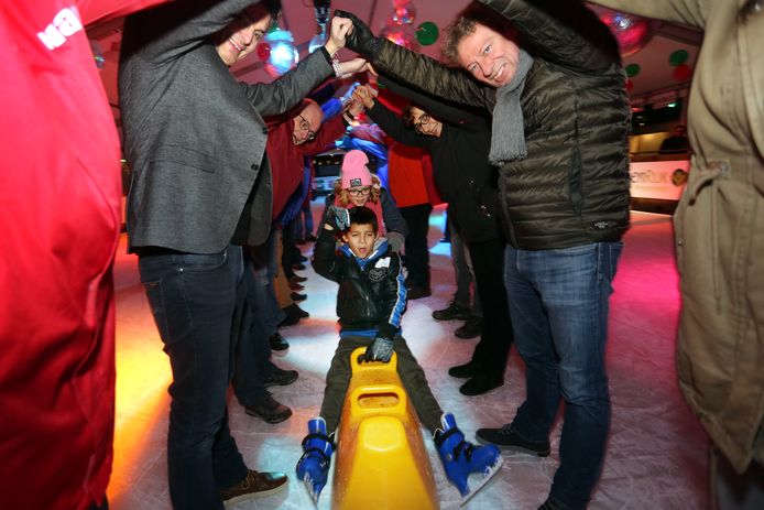 Glijpret op de schaatsbaan tijdens een eerdere editie van van WinterWonderBeek.
