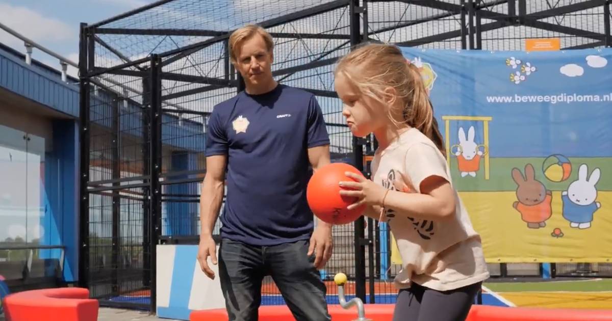 Sporten Op Het Dak Van Het Wkz Epke Zonderland Zet Zich In Voor Zieke Kinderen Nlthuis Ad Nl