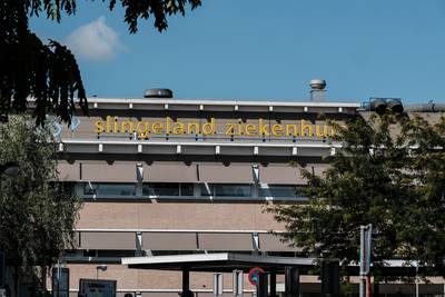 Zorg over met corona besmette leraar van Bluemers College: ‘Perspectief dat hij virus overleeft’