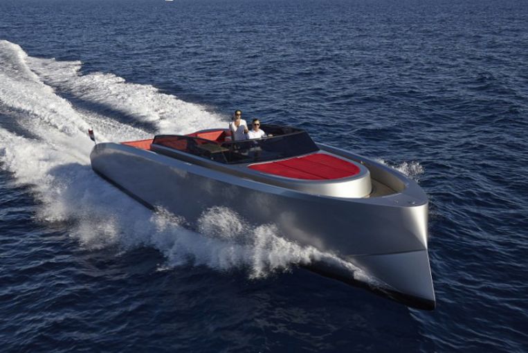 1664 euro per dag voor deze Vanquish op Boatsters. Beeld   