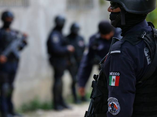 Acht doden na aanslag op minibus in Mexico