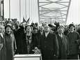 De Merwedebrug bij Gorinchem is jarig: 61 jaar geleden opende koningin Juliana haar