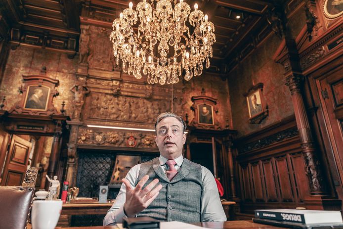 N-VA-voorzitter en burgemeester van Antwerpen Bart De Wever op het Schoon Verdiep.