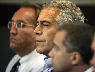 “Epstein betaalde 350.000 dollar om getuigen om te kopen”