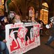 Protest op Schiphol tegen inreisverbod Trump