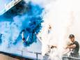 Supporters van De Graafschap steken vuurwerk af voorafgaand aan de wedstrijd tegen FC Eindhoven in het Jan Louwers stadion in Eindhoven die FCE zou winnen. Foto Pro Shots