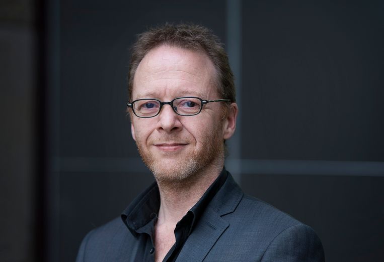 Jelle van Buuren: ‘Steeds als je denkt: ik snap hoe het in elkaar steekt, verandert het net weer een beetje van structuur.’ Beeld Marc de Haan
