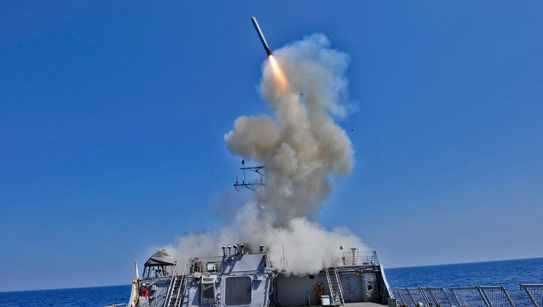 De lancering van een Tomahawkraket op de Middellandse zee. Beeld US Navy