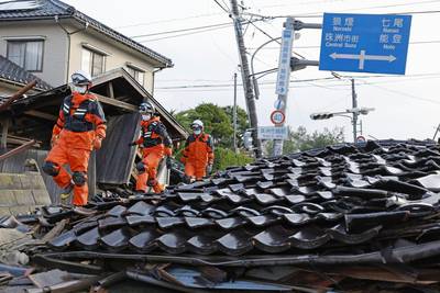 Au moins 126 morts dans le séisme du Nouvel An au Japon, la météo complique les recherches