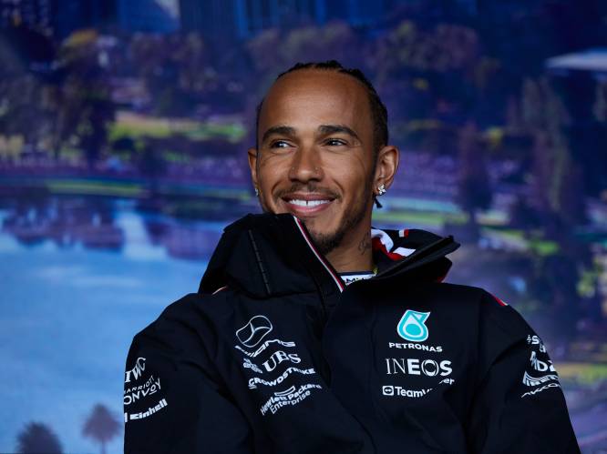 Onze F1-watcher merkt hoe de transfermolen nu al op volle toeren draait: “Er wordt steeds meer rekening gehouden met vertrek van Hamilton”
