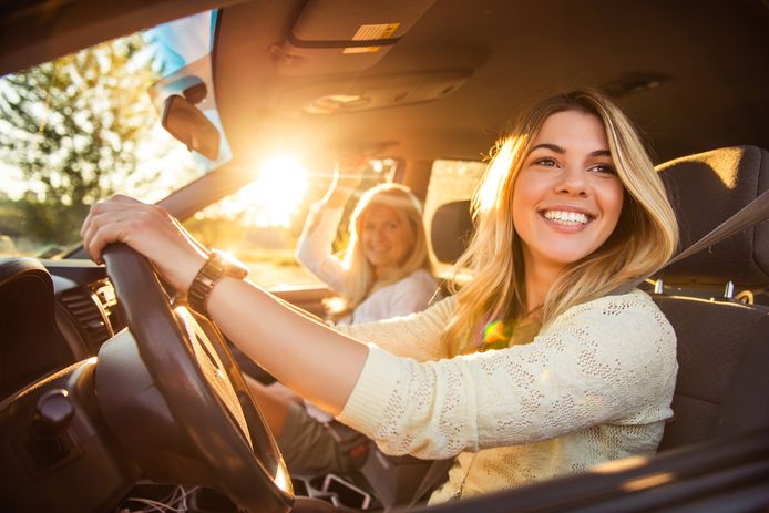 Geef je je kind op als regelmatige bestuurder van je wagen, kan de premie van je burgerlijke aansprakelijkheidsverzekering ongeveer 15 procent stijgen.