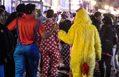 Man probeert agent te wurgen bij aanhouding