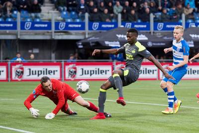 Matchwinner Isimat-Mirin tegen afspraak in mee naar voren