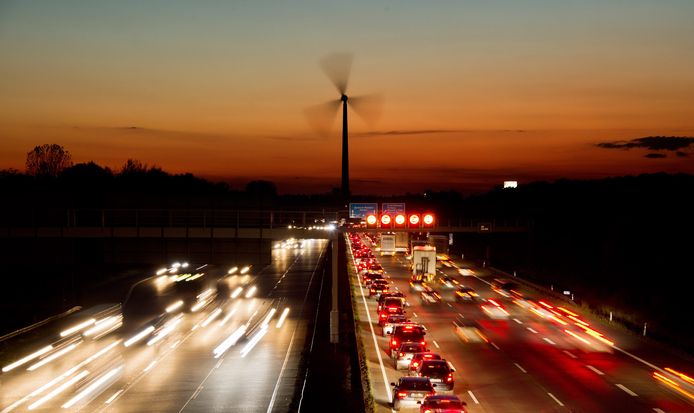 Verkeer op de Duitse autobahn. (Archieffoto)