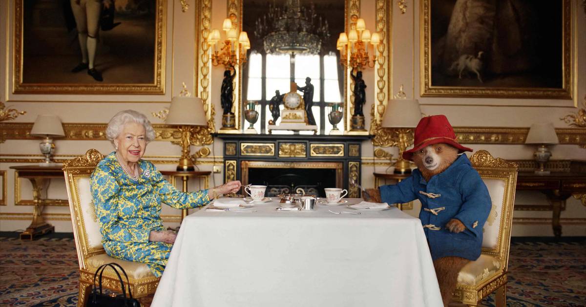 “La Regina completerà il famoso disegno di Paddington ad ogni costo, nonostante la sua salute in peggioramento.”  Proprietà