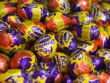 Zoeken maar! Snoepmaker Cadbury stopt prijzen in 400 witte paaseitjes