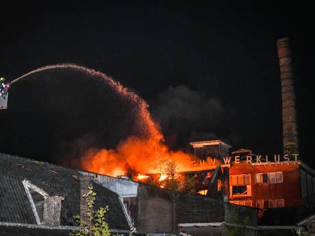 Snel aan de slag met oude dakpannenfabriek waar forse brand woedde? Dat zit er niet in