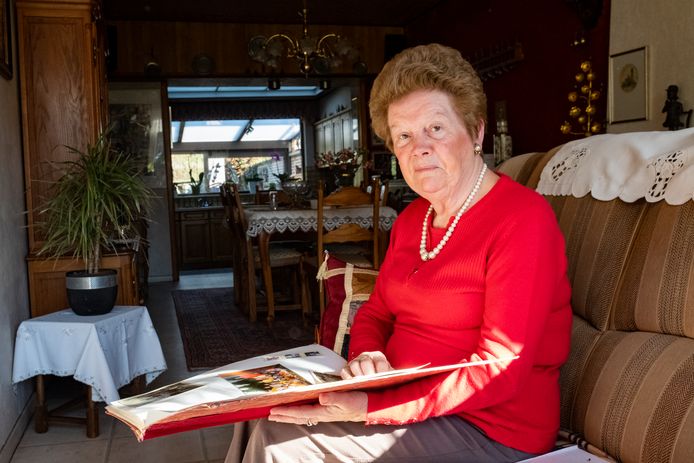 Juf Julia woont in Maria-ter-Heide. Ze gaf bijna veertig jaar les waarvan tussen 1969 en 1993 in ‘t Scholeke.
