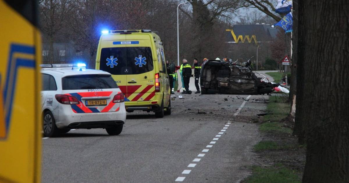 Dodelijk ongeval in Wierden: weg naar Enter afgesloten.