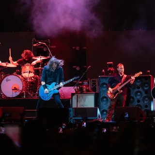 Your Favorite Toy: Foo Fighters deliver a skillful but predictable routine job