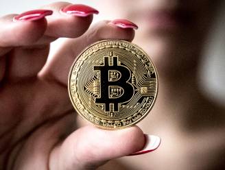 Bitcoin weer voorbij de 10.000 dollar, ook andere cryptomunten veren op