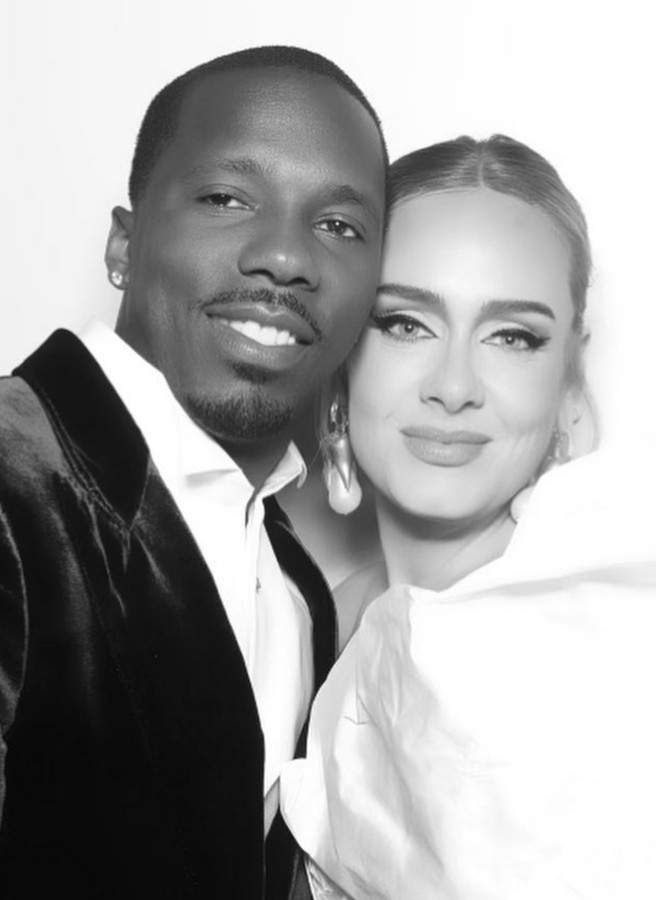 Adele plaatste gisteren deze foto van haar en Rich Paul met een hartje erbij.