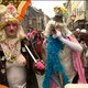 "Voil Jeanetten" trekken door Aalst