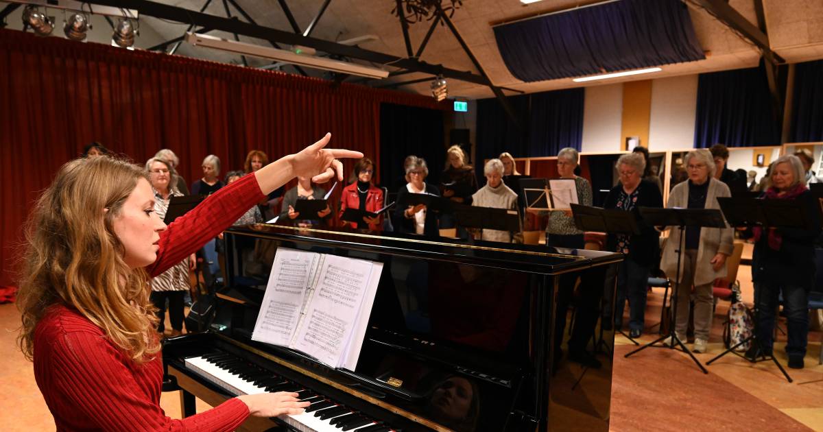 Davy Klaassen Brengt Zijn Magie Op De Piano