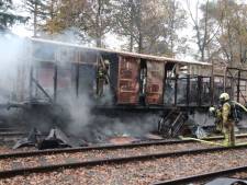 Nieuws gemist? Brand verwoest historische treinwagons • Maya redt met Zwolse hulp 10.000 Oekraïners 