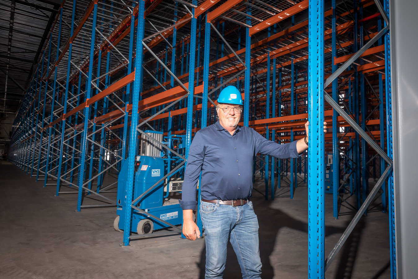 Gerrit Malipaard, directeur van MTS Euro Products, in zijn nieuwe loods op bedrijventerrein in Maassluis.