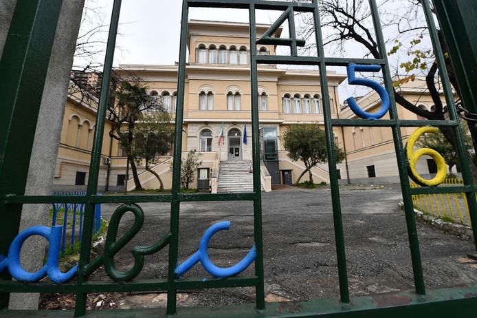 Deze school in Genua blijft nog zoals alle andere Italiaanse scholen en universiteiten gesloten tot 3 april.