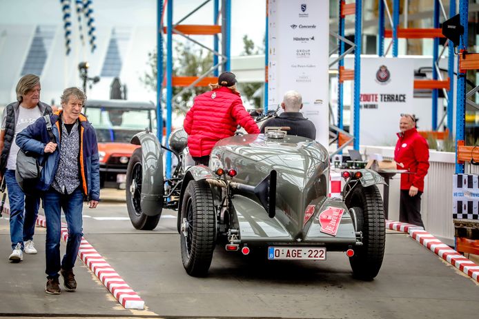 De Zoute Grand Prix trekt jaarlijks tientallen bezoekers én prachtige wagens.