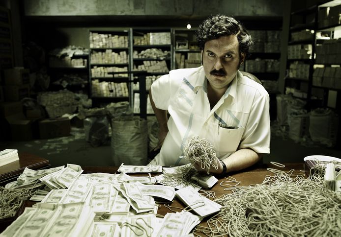Acteur Andres Parra, als Pablo Escobar, in 'Escobar, el patron del ma'