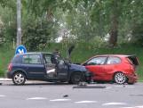 Twee auto's in botsing op kruispunt in Vlissingen