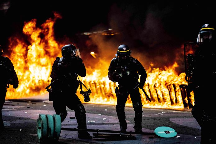 In Parijs kwam het tot een confrontatie tussen de politie en de manifestanten.