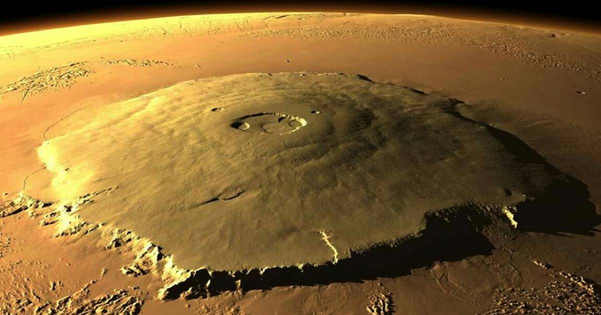 Hoogste berg van het zonnestelsel staat op Mars De Krant hln.be