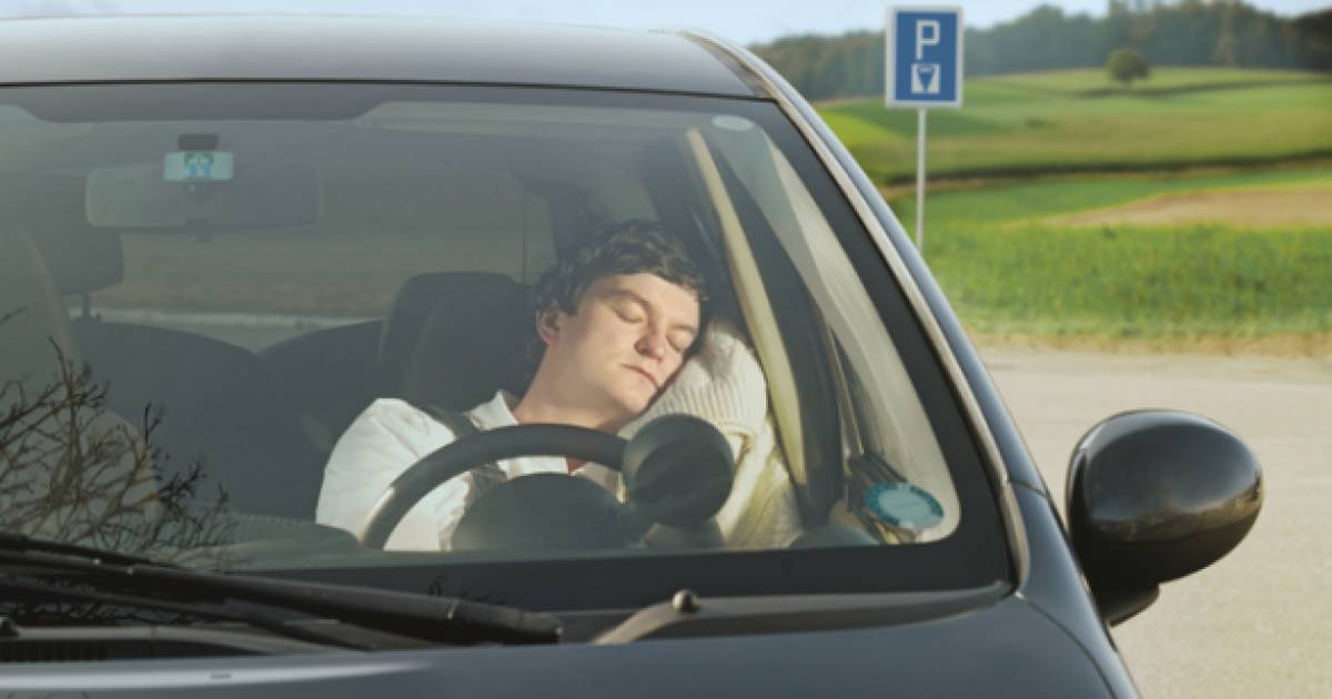 Waarom Je Niet Zomaar Onderweg Een Dutje Mag Doen In Je Auto | Auto | Ad.Nl